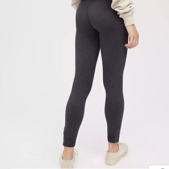 Aerie Waffle Set (Bra and Leggings) - Picture 6 of 8